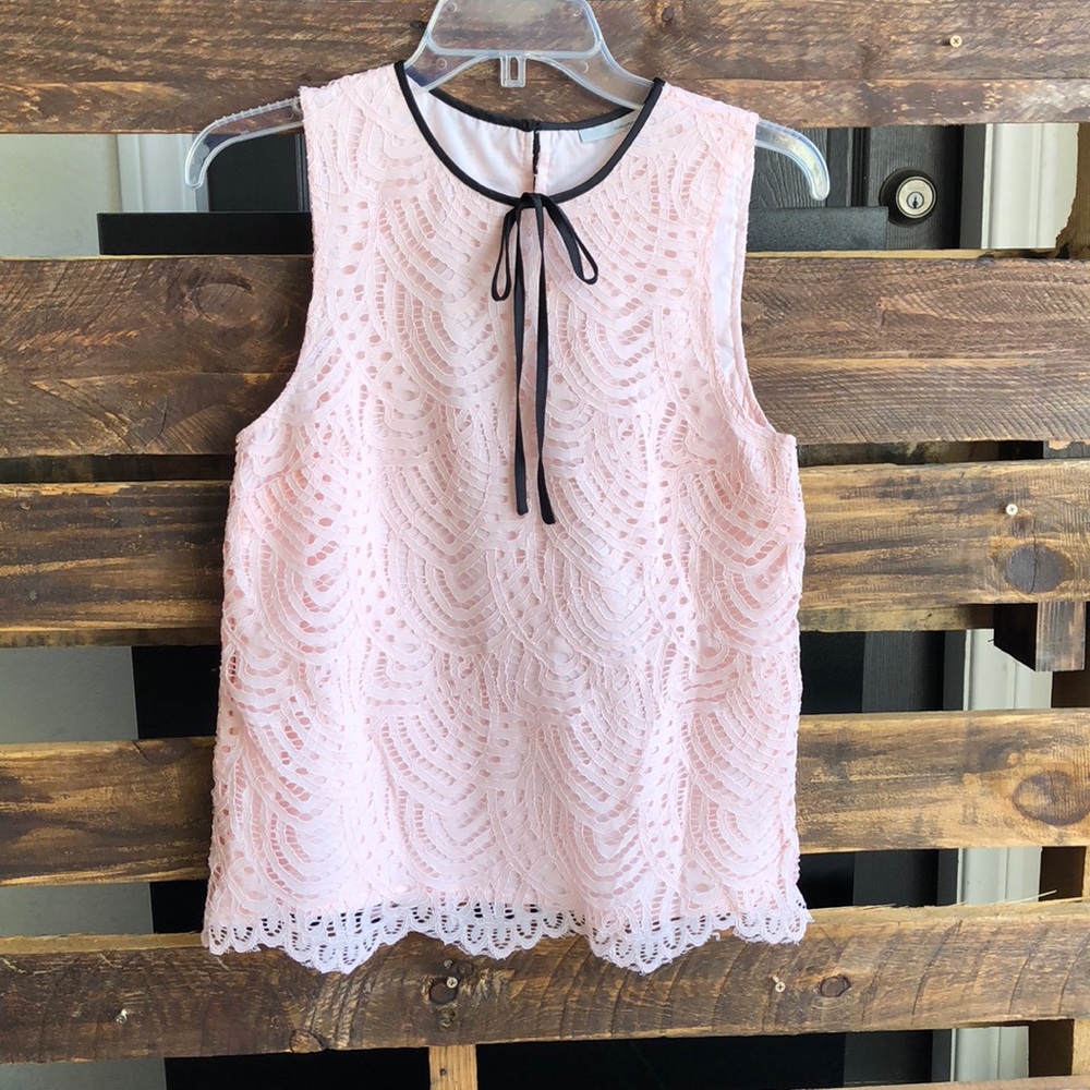 Sleeveless blouse
